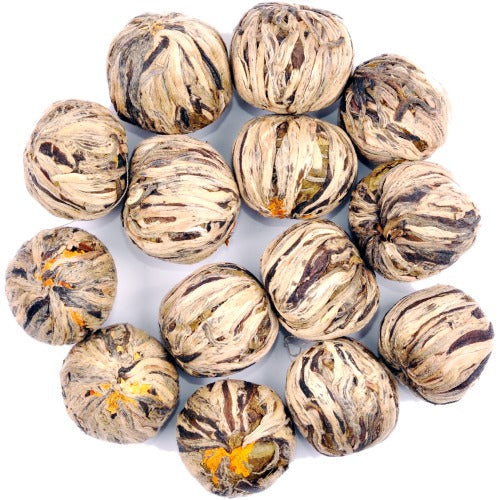 Zlatá vykladaná jadeitom. / 3 ks.