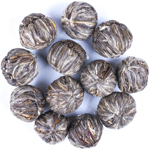 Kvetinový kôš vo vode. / 3 ks.